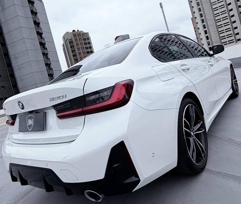 BMW 320i 2.0 16V TURBO FLEX M SPORT AUTOMÁTICO BMW 320i 2.0 16V TURBO FLEX M SPORT AUTOMÁTICO